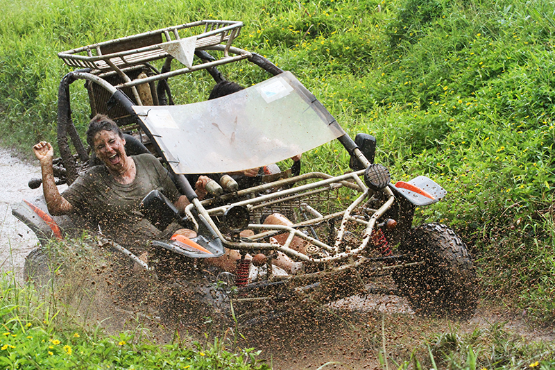 Mud Buggies : Rarotonga : Business News Photos : Richard Moore : Photographer